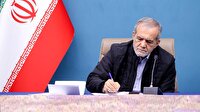 رئیس جمهور: هرگز در برابر دشمن سر خم نمی‌کنیم