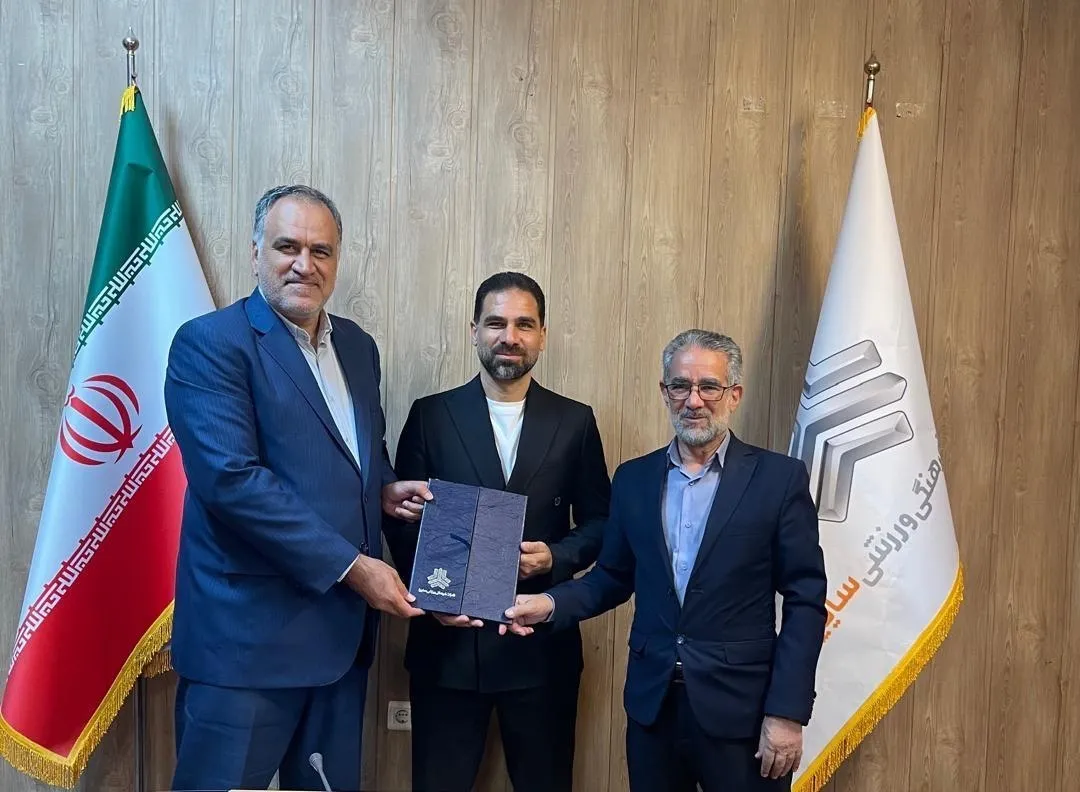 ابراهیم صادقی سرمربی سایپا شد ابراهیم صادقی سرمربی سایپا شد